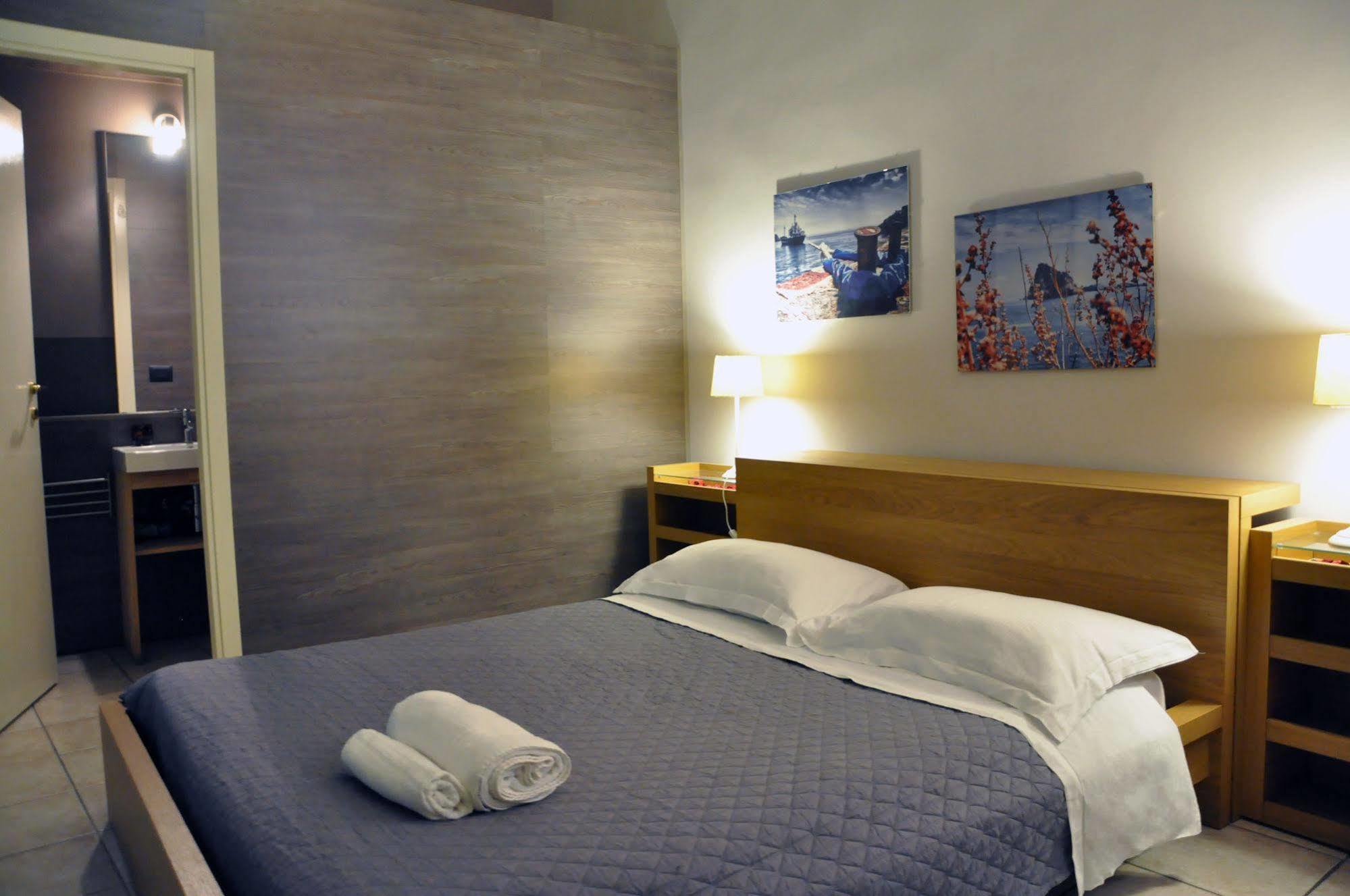 Promenade B&B คาตาเนีย ภายนอก รูปภาพ